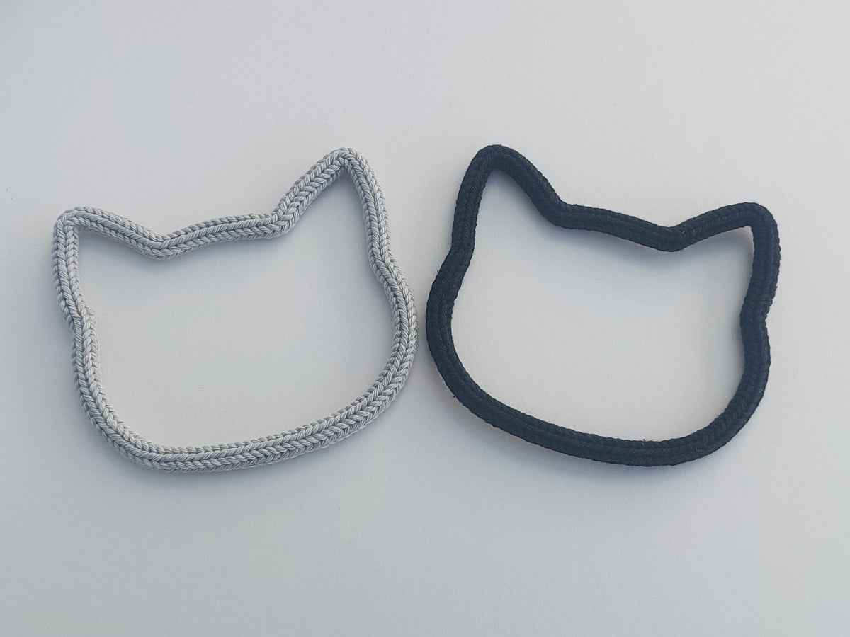 Knitted Wire Cat Head