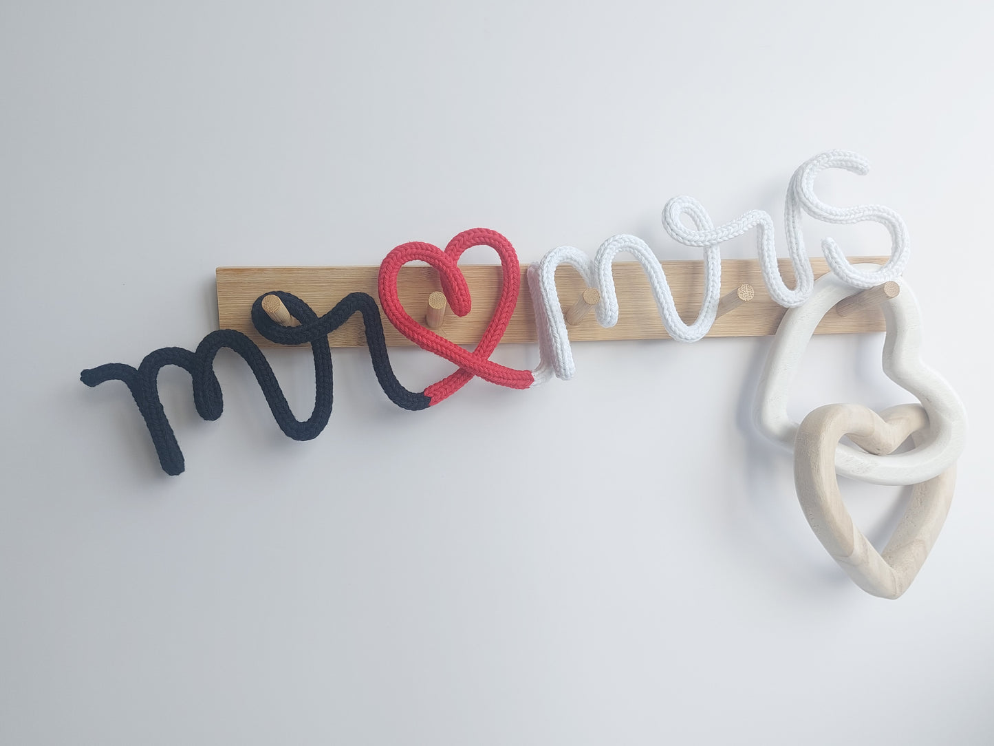 Mr and Mrs Knitted Wire Sign