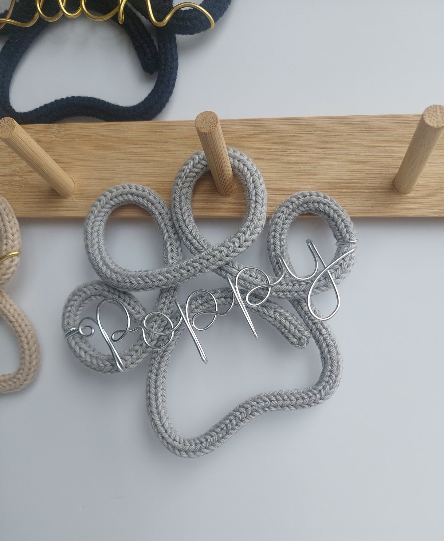 Knitted Wire Paw Print - Personalised